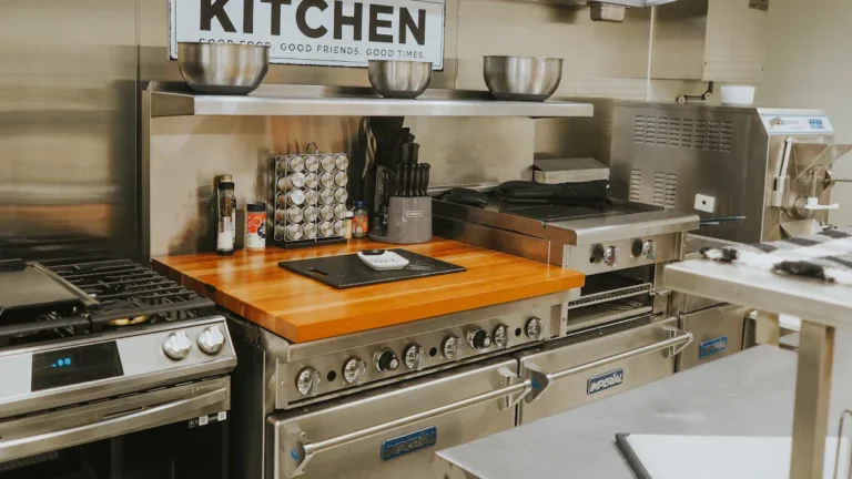 How Professional Chefs Organize Their Kitchens