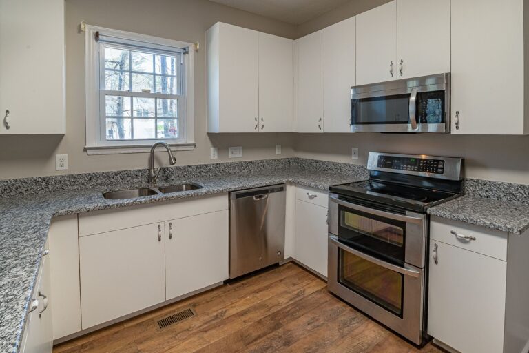 How to Maximize Storage Space in a Small Kitchen without Remodeling? A Practical Storage Audit